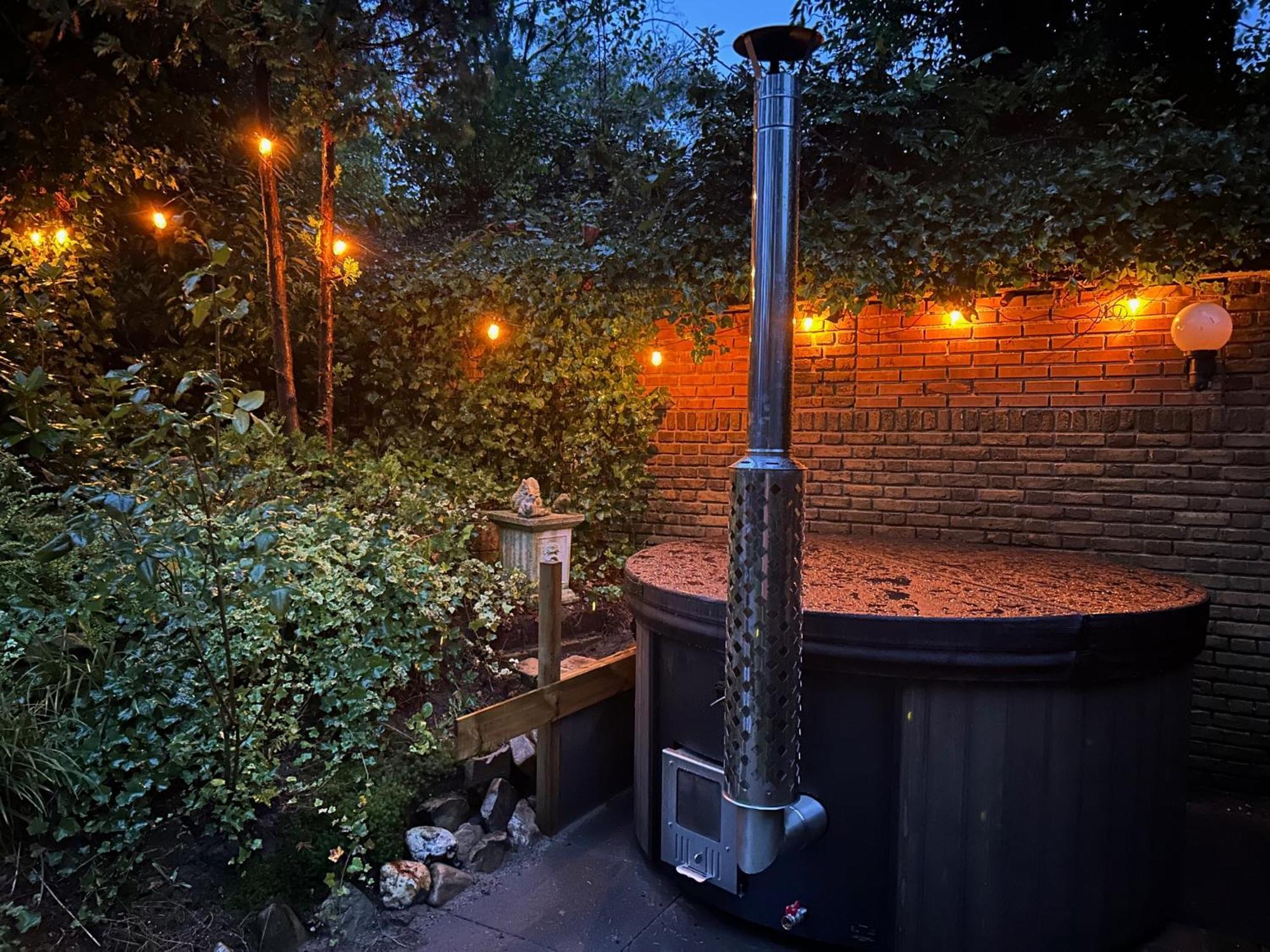 Bosboerderij De Goudsberg Met Hottub In Tuin Villa Lunteren Exterior photo